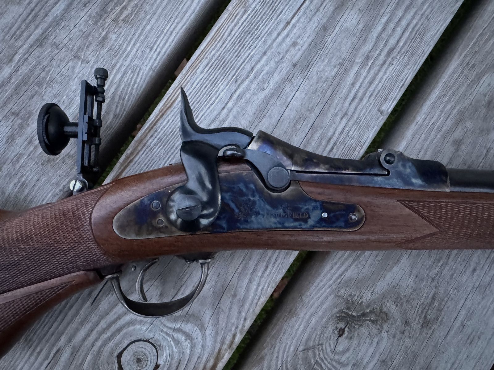 Karabin jednostrzałowy Pedersoli Officer Trap Door .45-70 Gov.