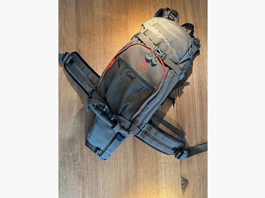 Vorn Jagdrucksack "Lynx" – mit QRR-System