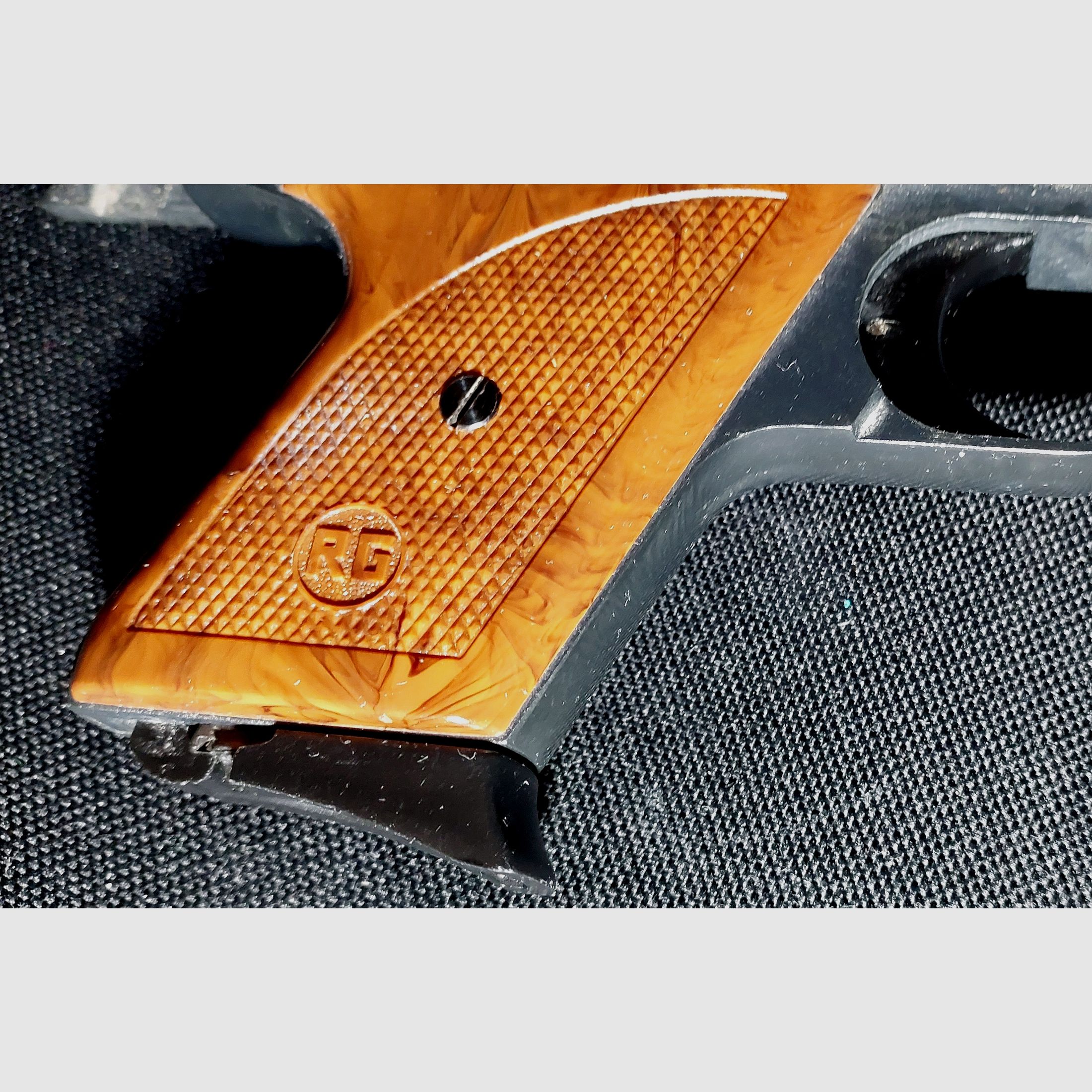 Röhm RG8 (RG 8) pistola a salve cal. 8mm (PTB 412)