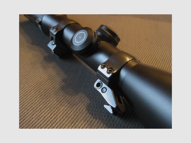 NEUWERTIG = TOP - Klassiker !! Schmidt & Bender 3-12x50 ohne Schiene mit Absehen-4 sowie EAW - Schwenkmontage !! Ansehen lohnt sich !! KEIN ZEISS-Swarovski-LEICA-Sauer-Mauser-Blaser