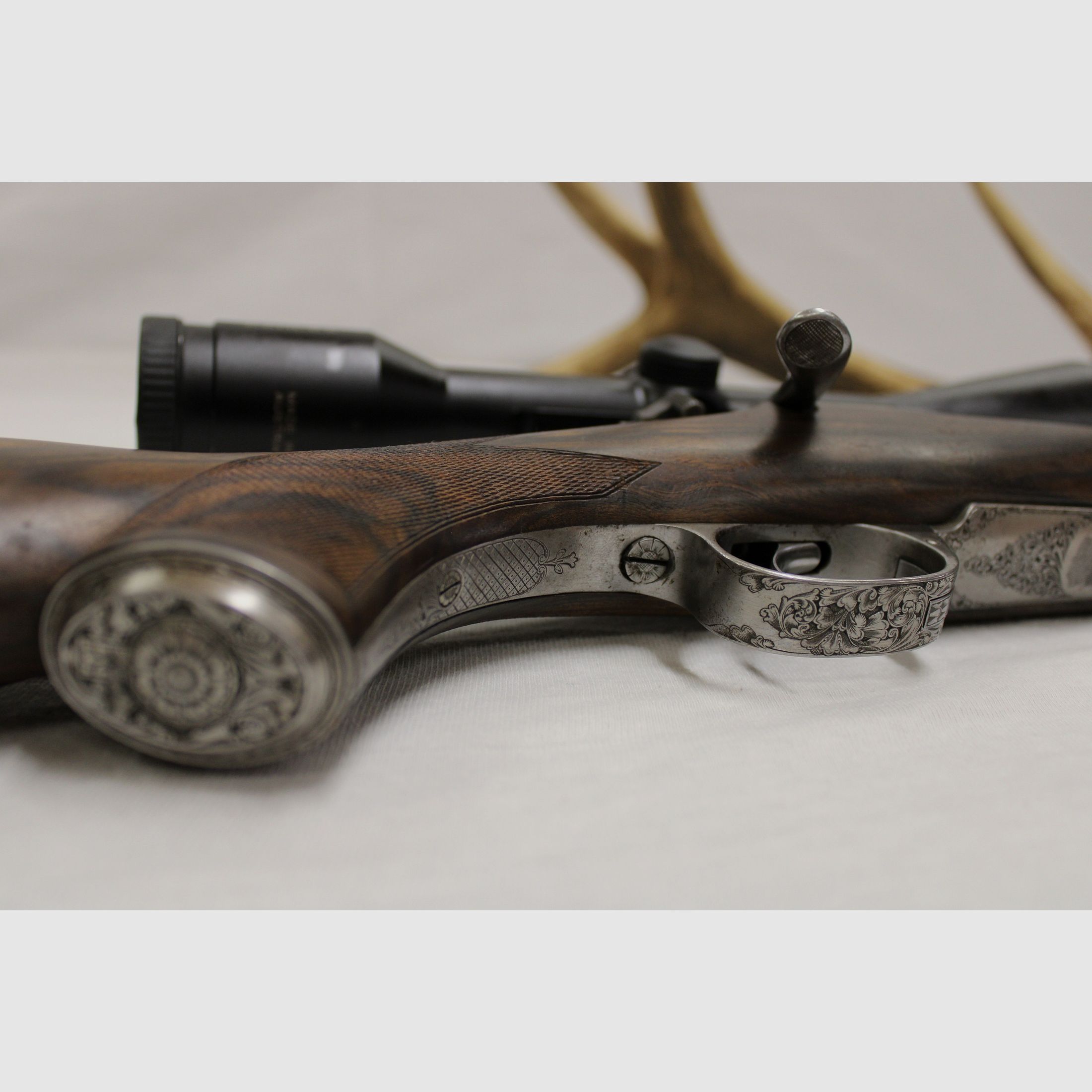 Bolt-action rifle Mauser DWM Luxus rifle 9,3 x 62 Keiler rifle with engraving rarity Kahles 8 x 56 red dot sight
