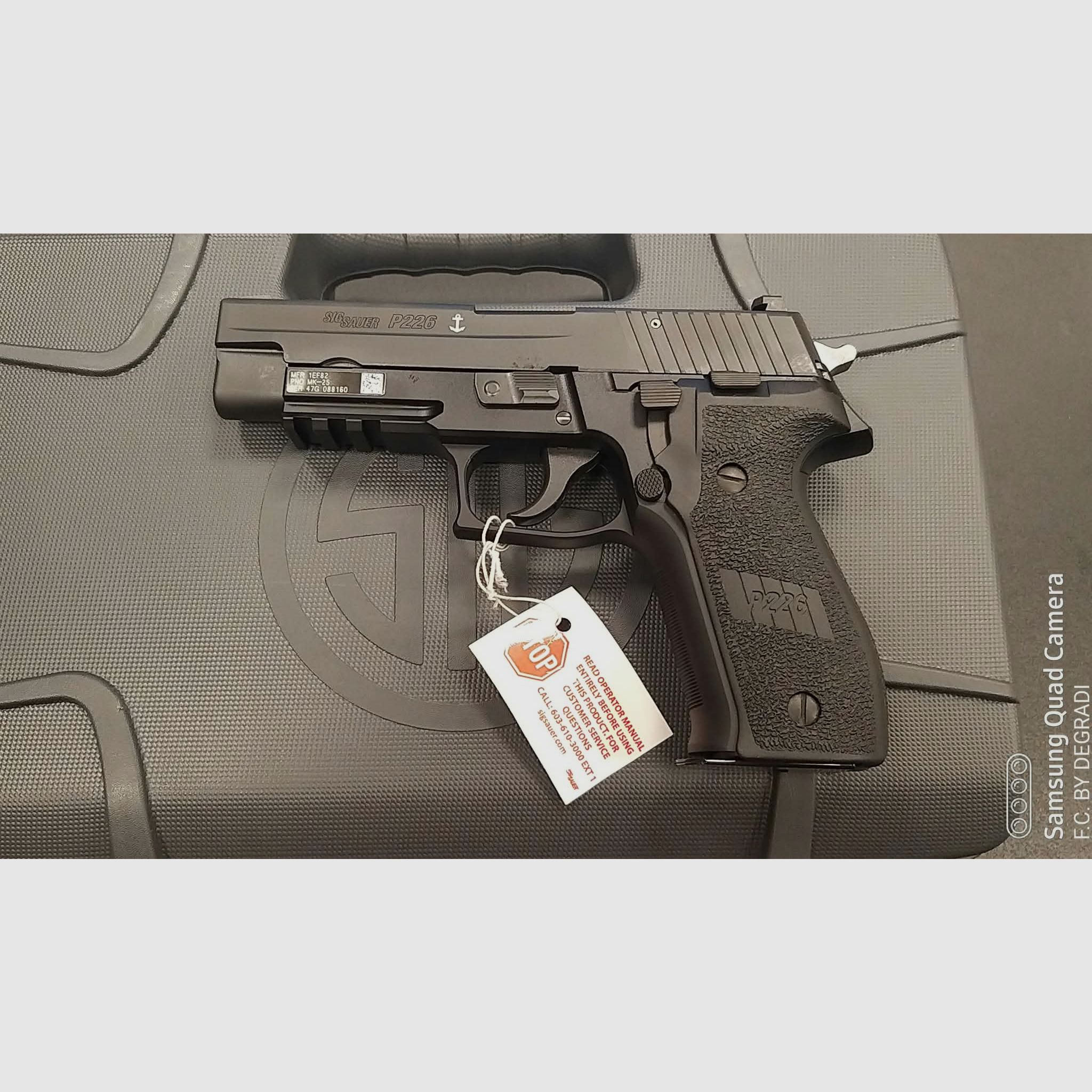 SIG SAUER P226 MK25 NAVY KALIBER 9X19, Bild 2 von 5