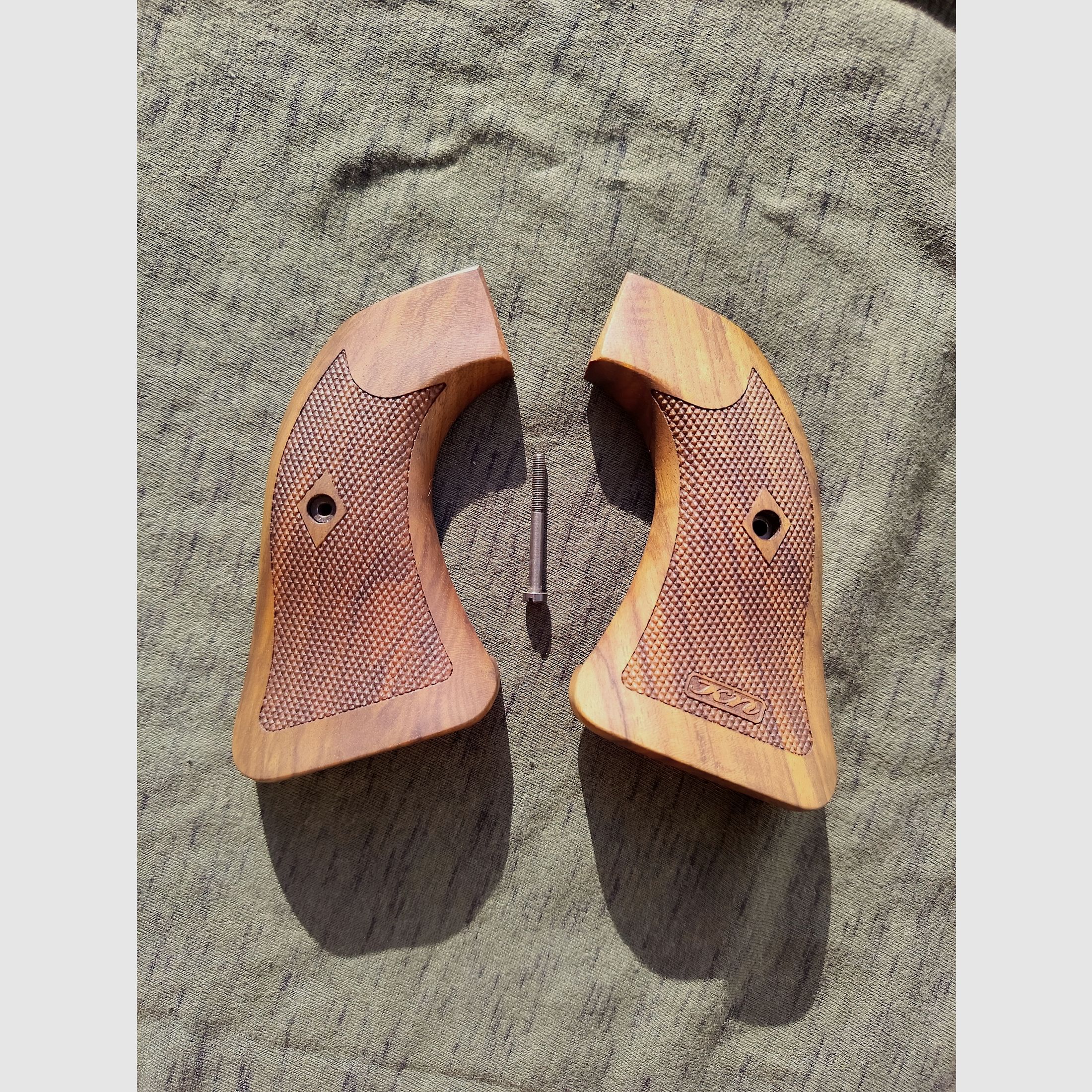 Ruger Single Six Vaquero Griffschalen Karl Nill Griff