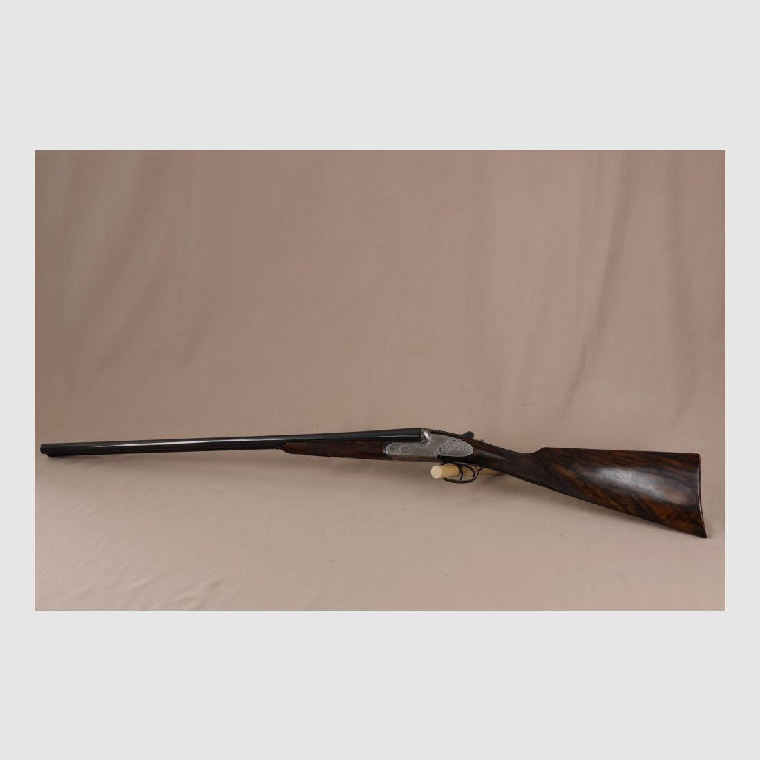 AYA - Aguirre y Aranzabal side lock over-and-under shotgun // TOP wood / engraving / made according to the specifications of Augustinus von Papen!!, image 2 of 10