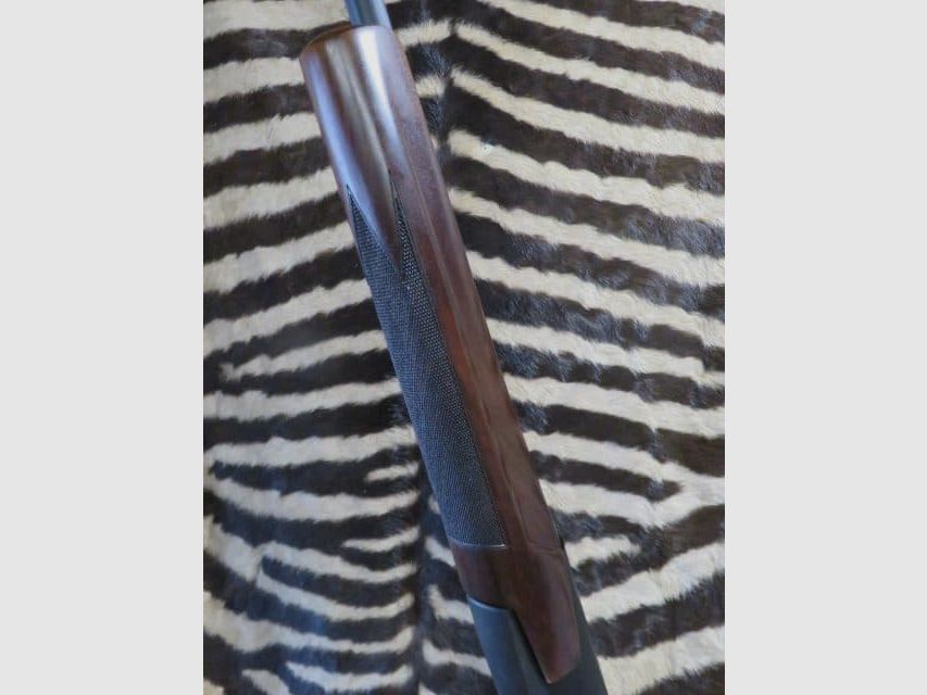 Semi-automatisch geweer BROWNING Bar 4X Hunter Bavarian gr.3 kal.30-06 loop 53 cm zonder richtmiddelen, afbeelding 4 van 9