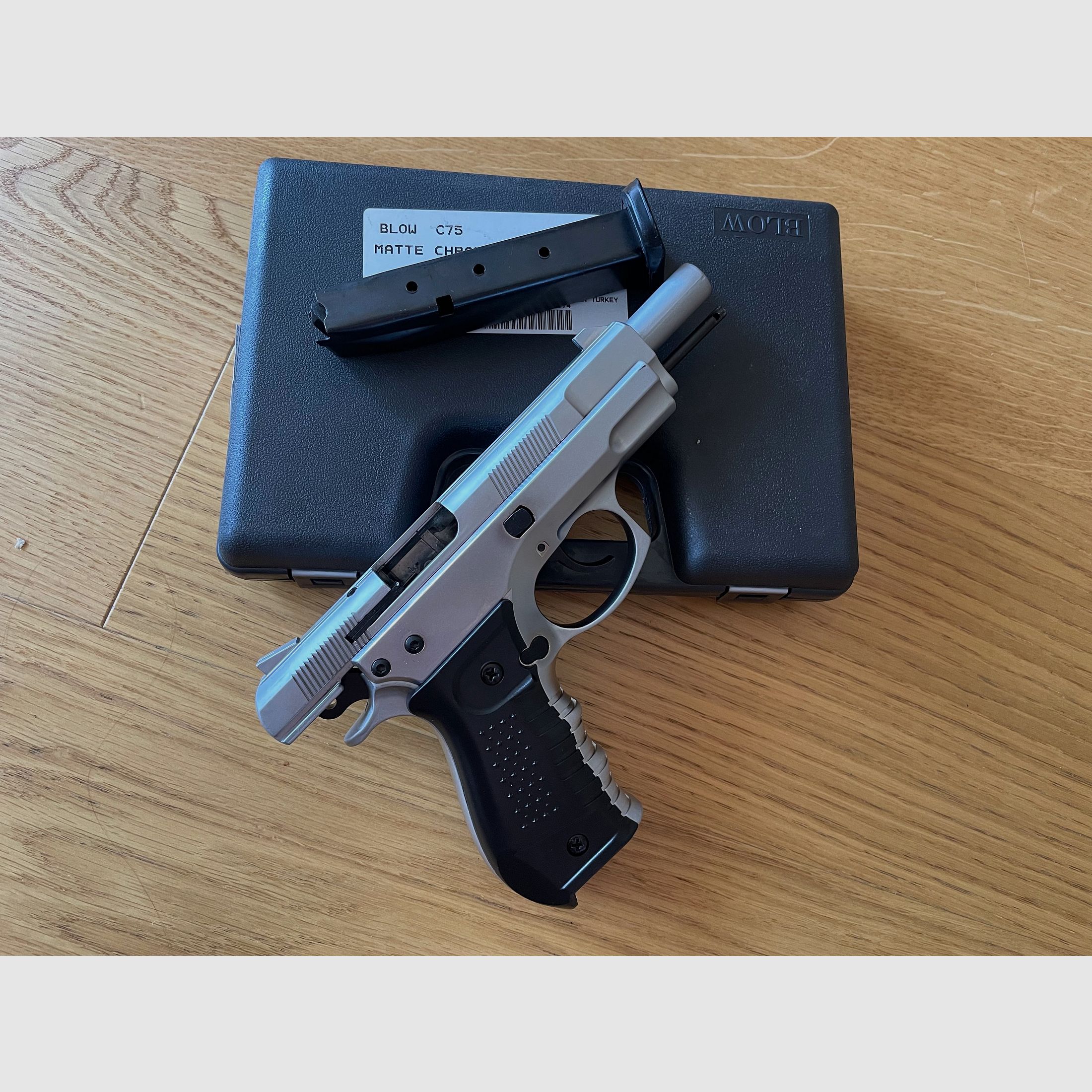 BLOW C75 Chrome Mat 9mm P.A.K. Pistolet d'alarme CZ75 Réplique