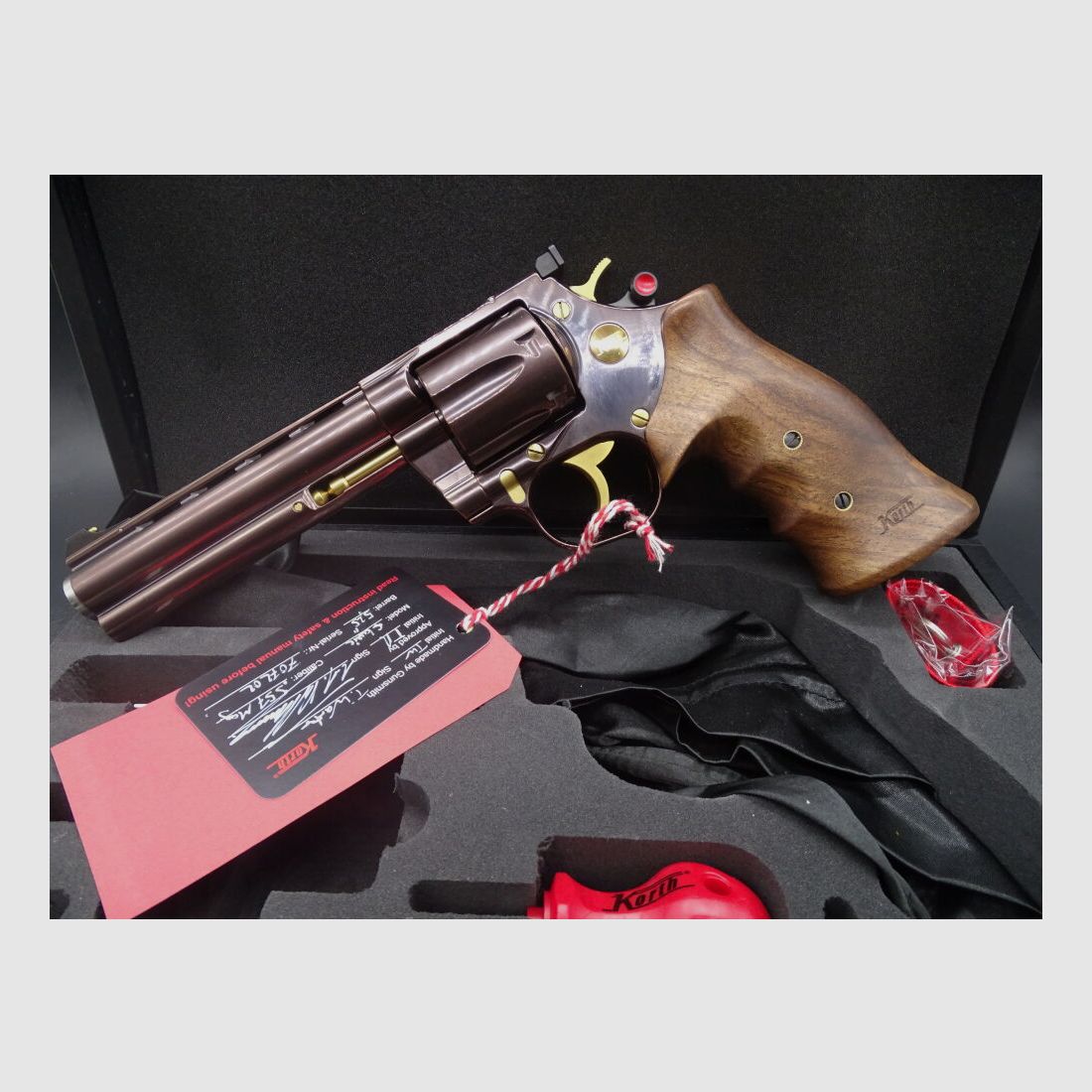 Korth Classic Gold / Brons Gepolijst Kaliber .357 Magnum We hebben altijd meerdere Korth revolvers op voorraad