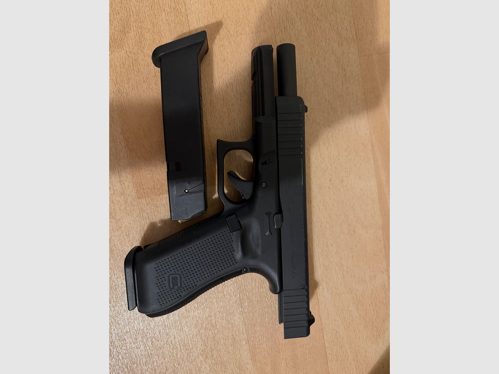 Versteigerung einer Glock 17 PAK gebraucht 