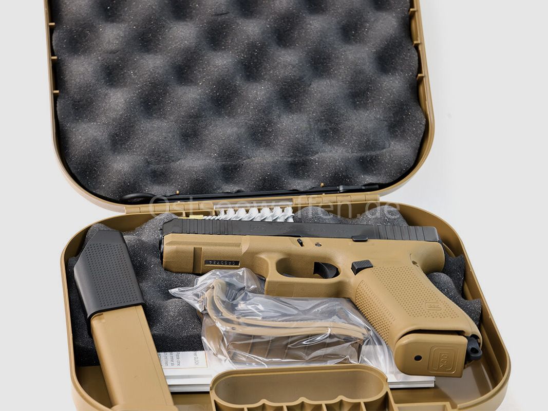 Glock 17 Gen5 FS / FXD FR Coyote