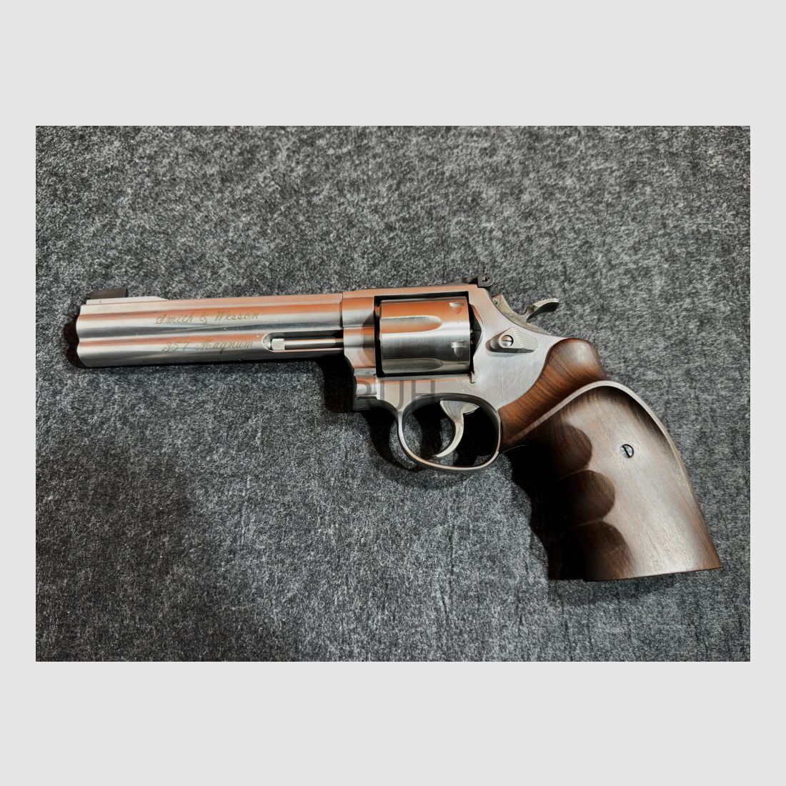 Smith & Wesson 686-4 Target Champion De Luxe