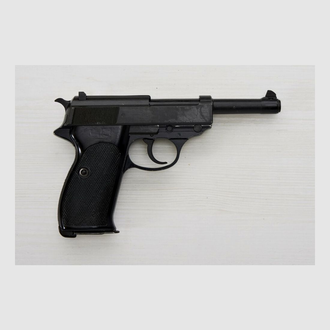 Walther P1 9mmLuger, imagen 2 de 2