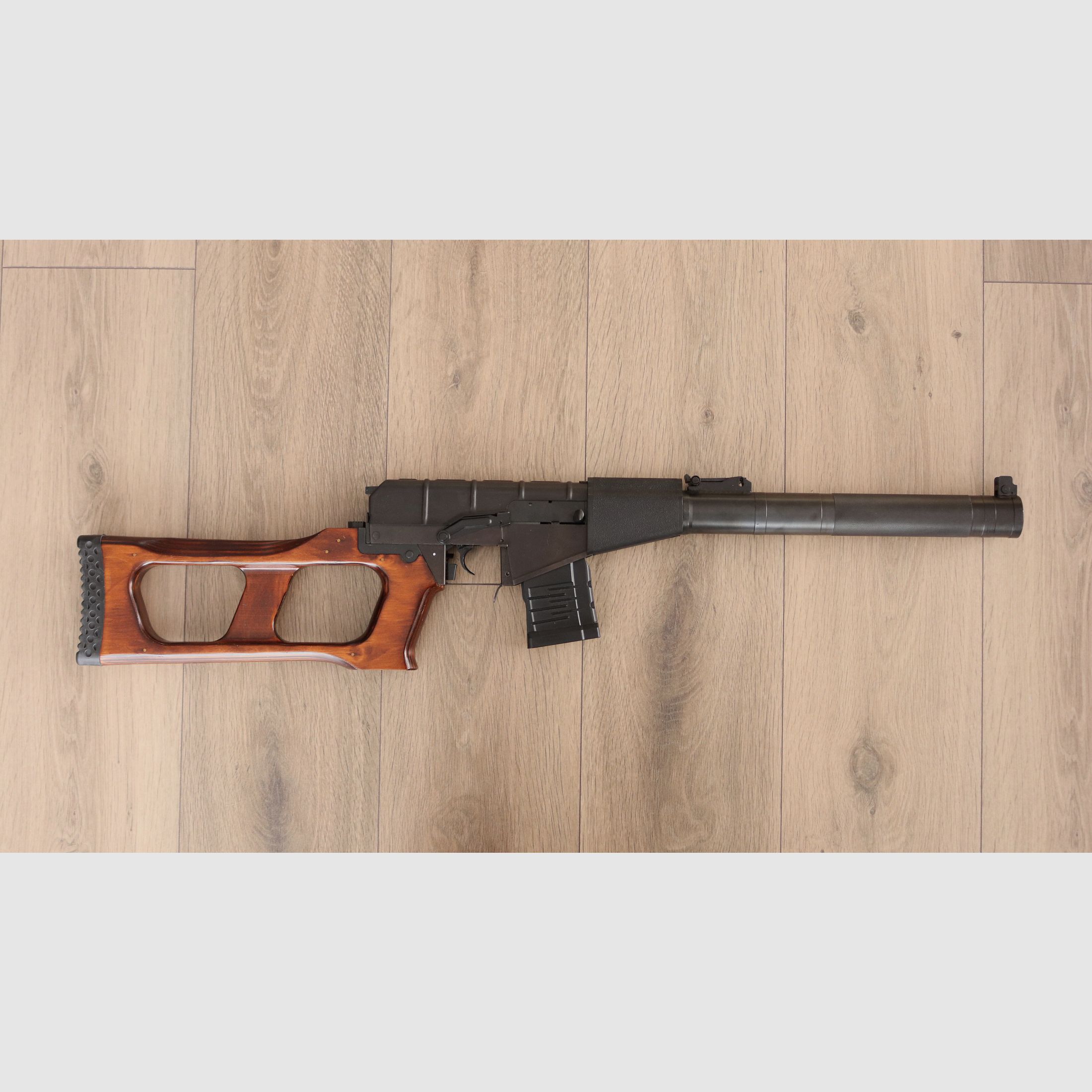 LCT VSS Vintorez AEG Airsoft Gewehr <0,5J.