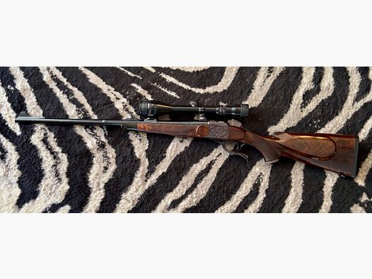👍🏻Custom made big game rifle in British safari style 7 mm RemMag. 🐆🦌🐅