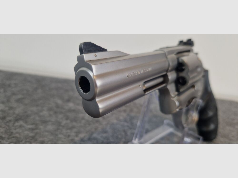 Smith & Wesson Revolver S&W Model 686-4 Security Special .357 Magnum