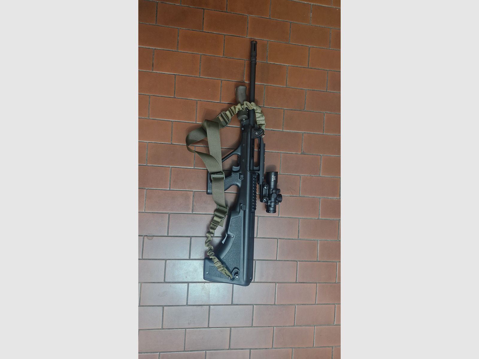 Selling various Airsoft equipment here