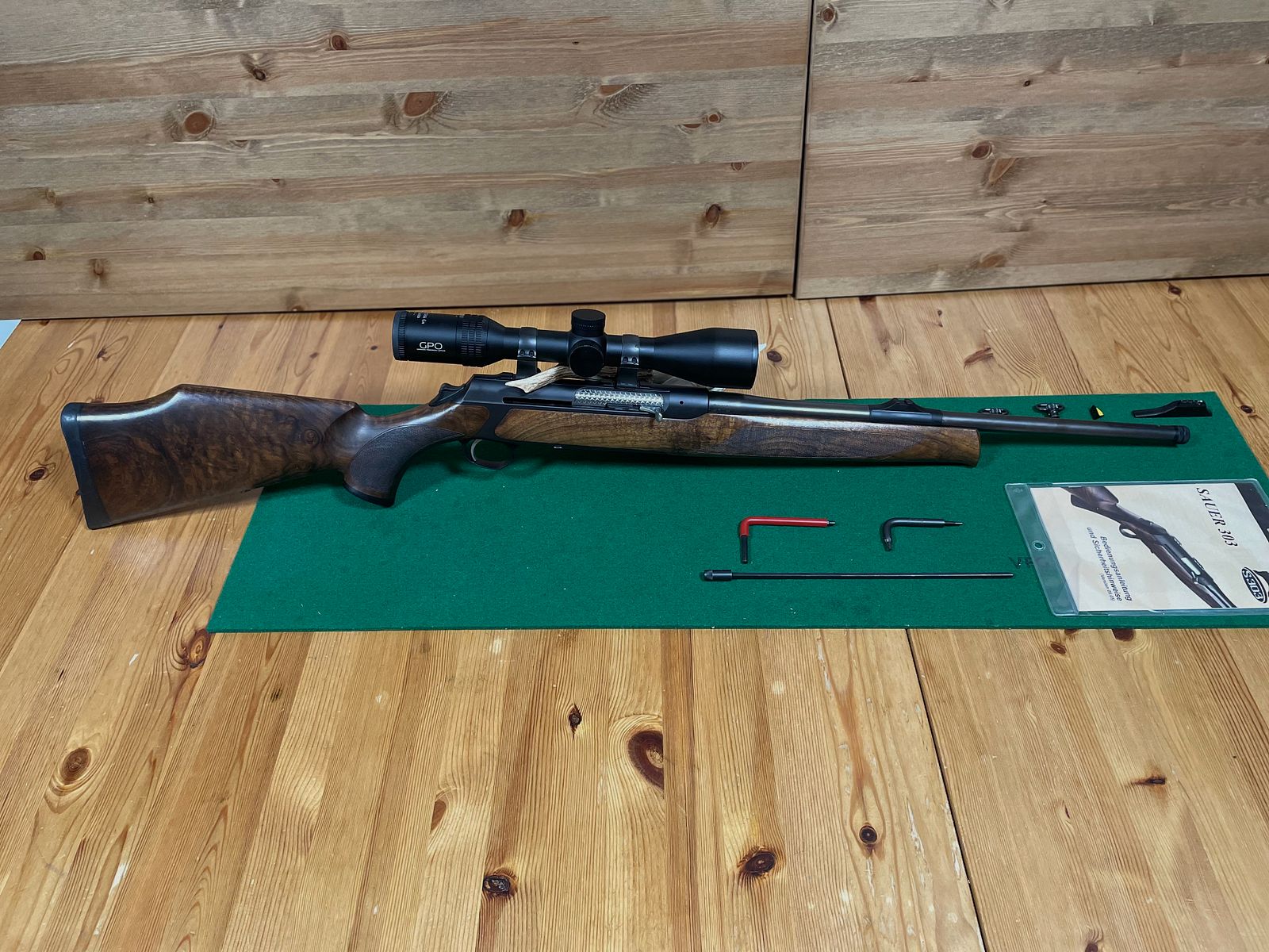 Sauer 303 Elegance 8x57is