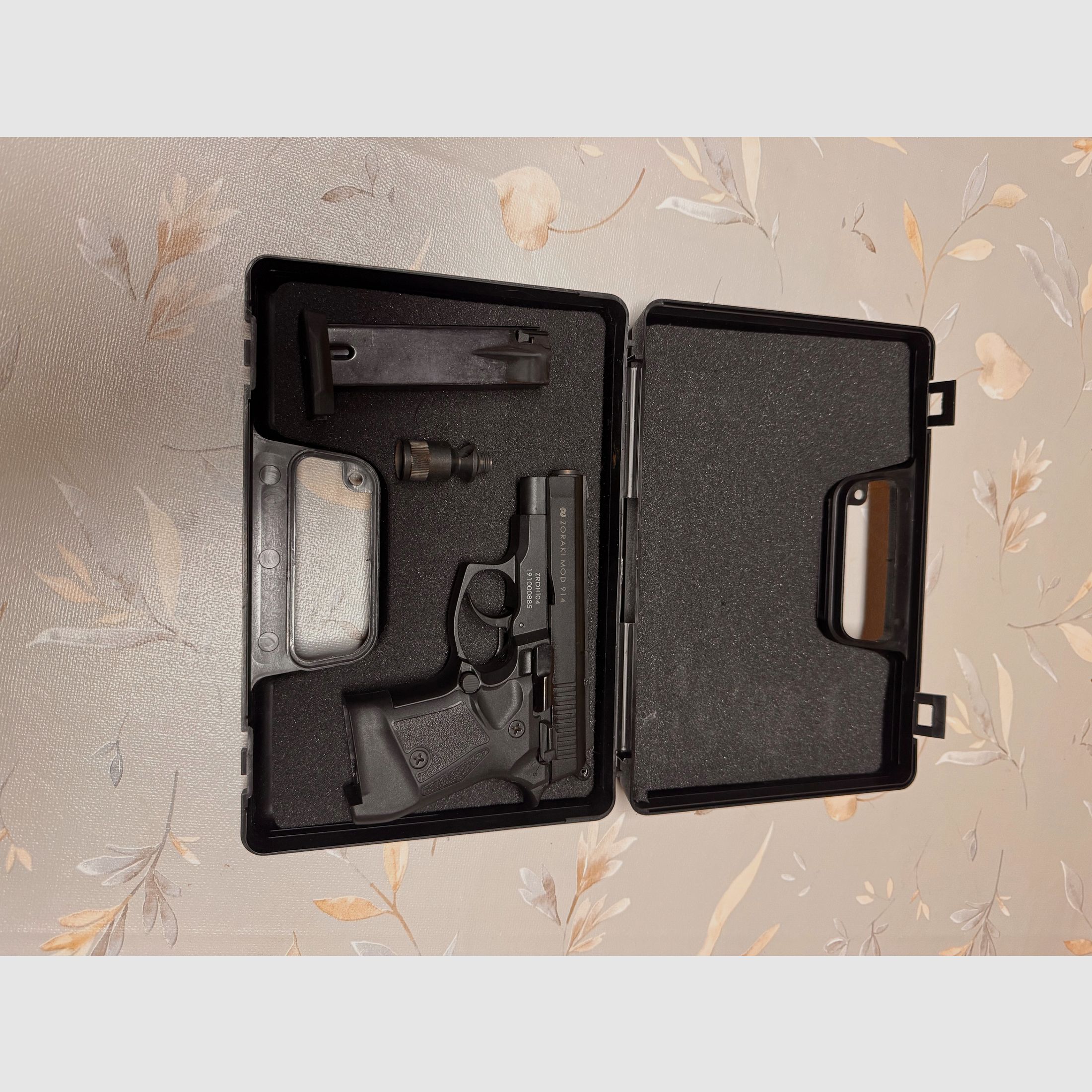 Zoraki MOD. 914 cal.9mm PAK Schreckschuss Platzpatrone , Bild 3 von 12