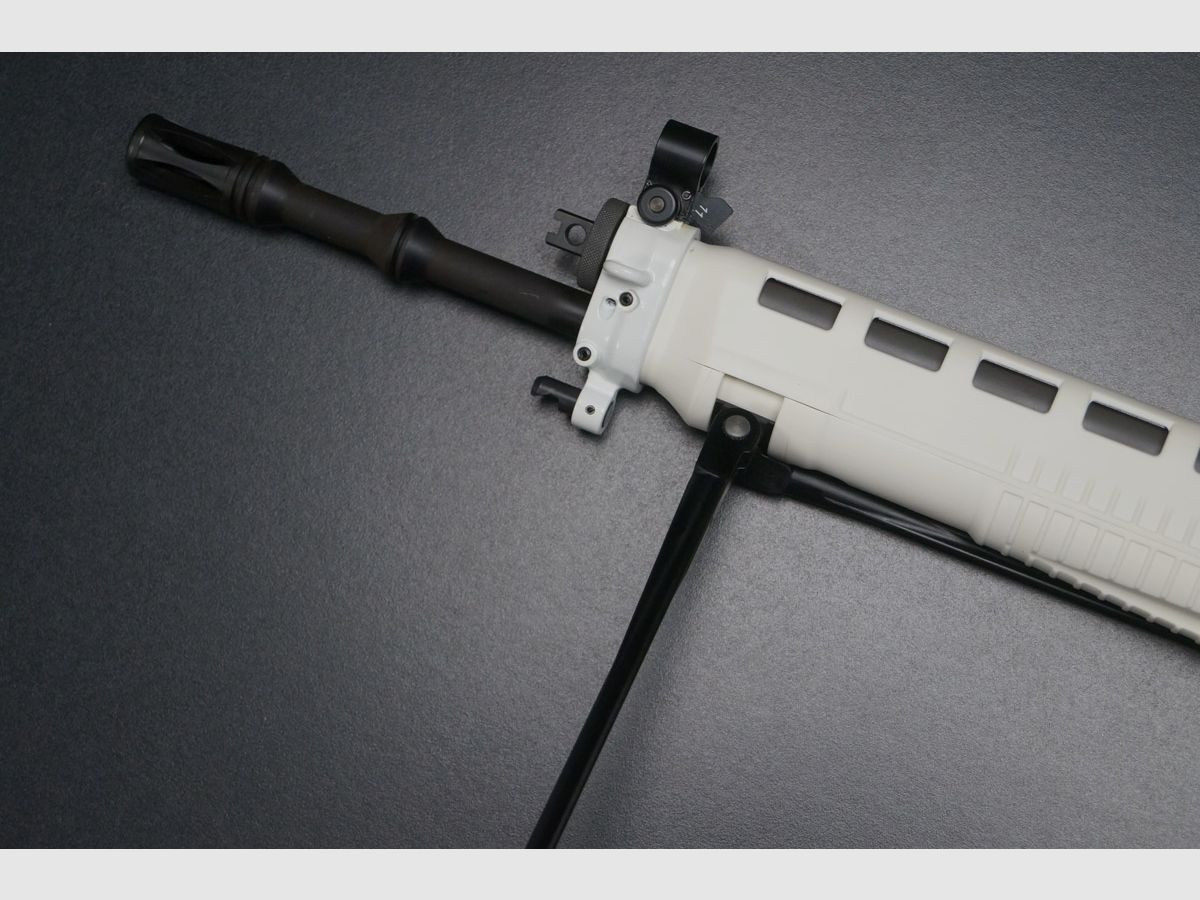 SIG SG550 PE90 White Special, Bild 8 von 9