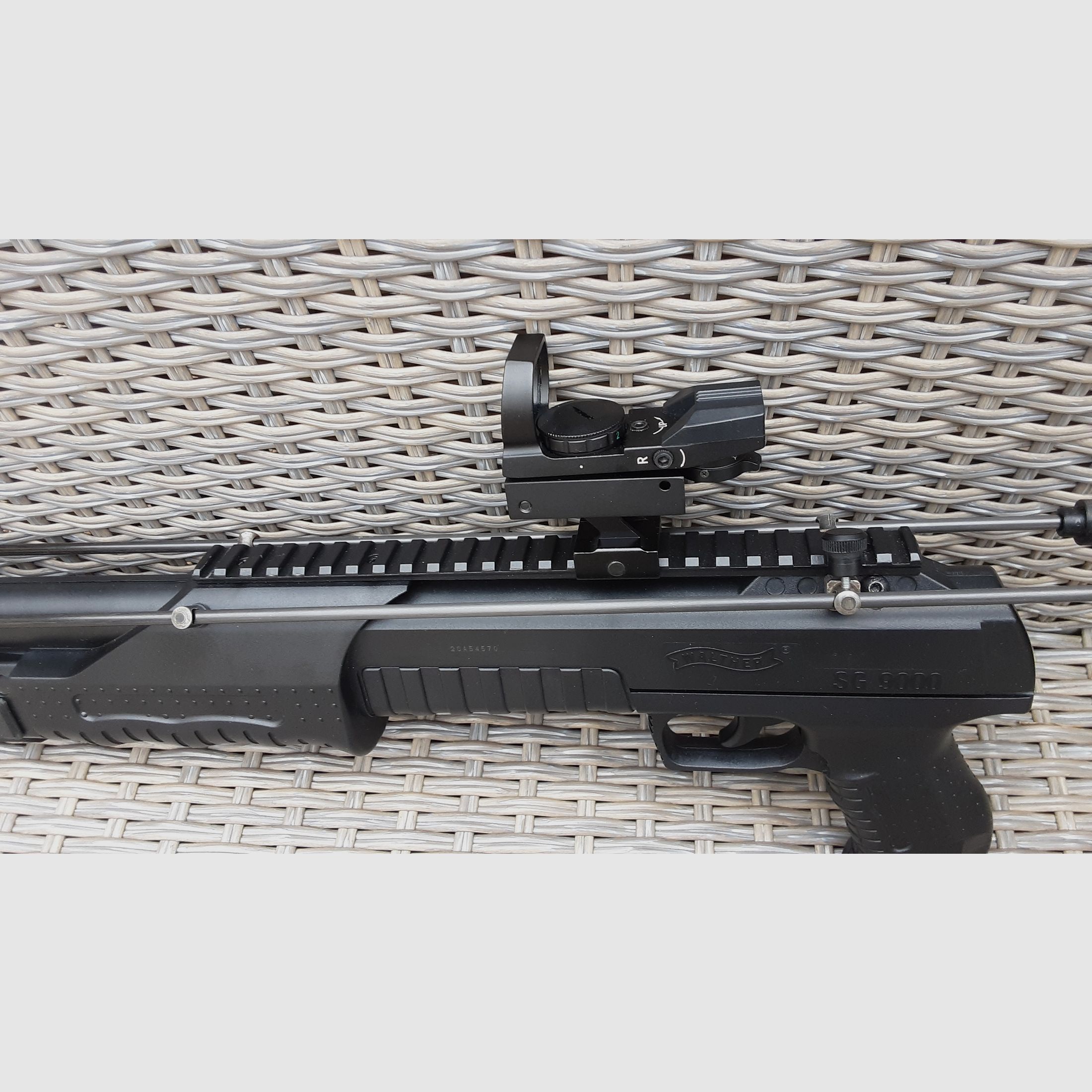 Unikat >>>>>Walther SG 9000 - 4,5 mm Stahl BB Co2  Umbau 