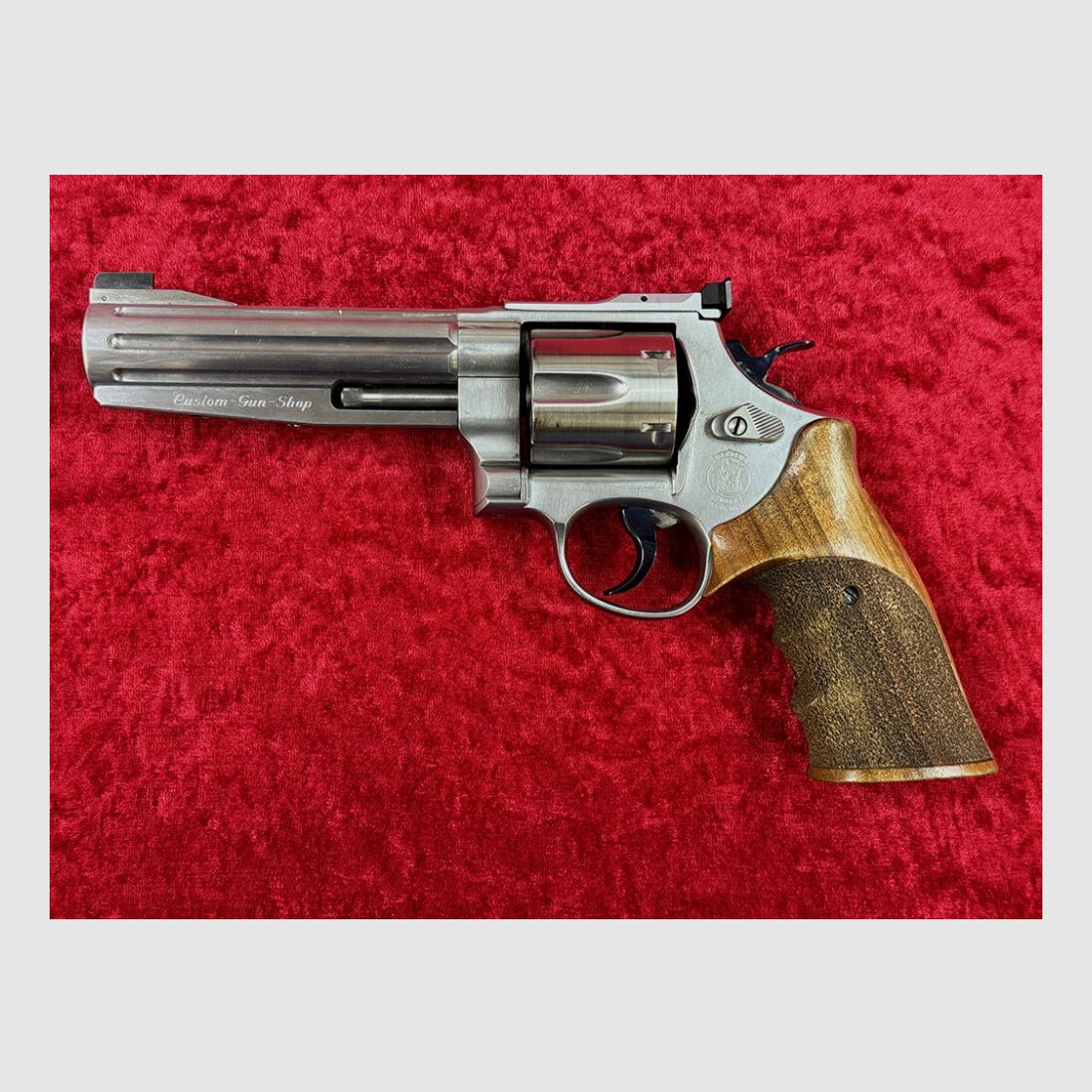 Smith & Wesson 629-5 Custom-Gun-Shop