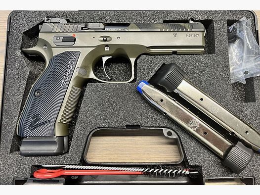 CZ Uhersky Brod Shadow 2 - MODÈLE SPÉCIAL - Camouflage / Olive