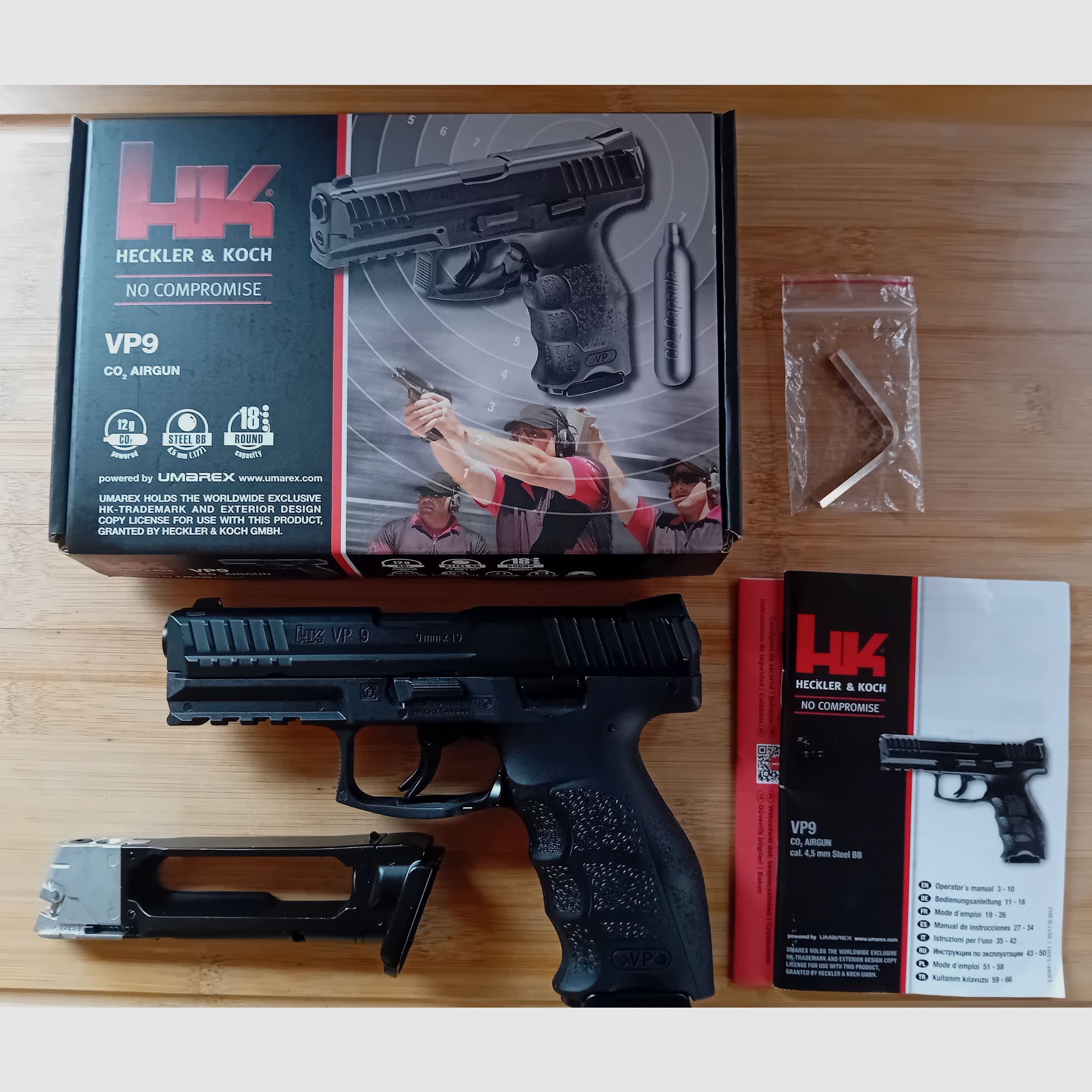 Heckler & Koch VP 9 Co2 4,5BB Blowback Umarex + cargador de repuesto