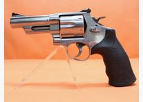 Smith & Wesson Revolver .44RemMagnum Smith&Wesson/ S&W 629-6 Stainless, 4" Lauf/ Mikrometervisier/ Gummigriff