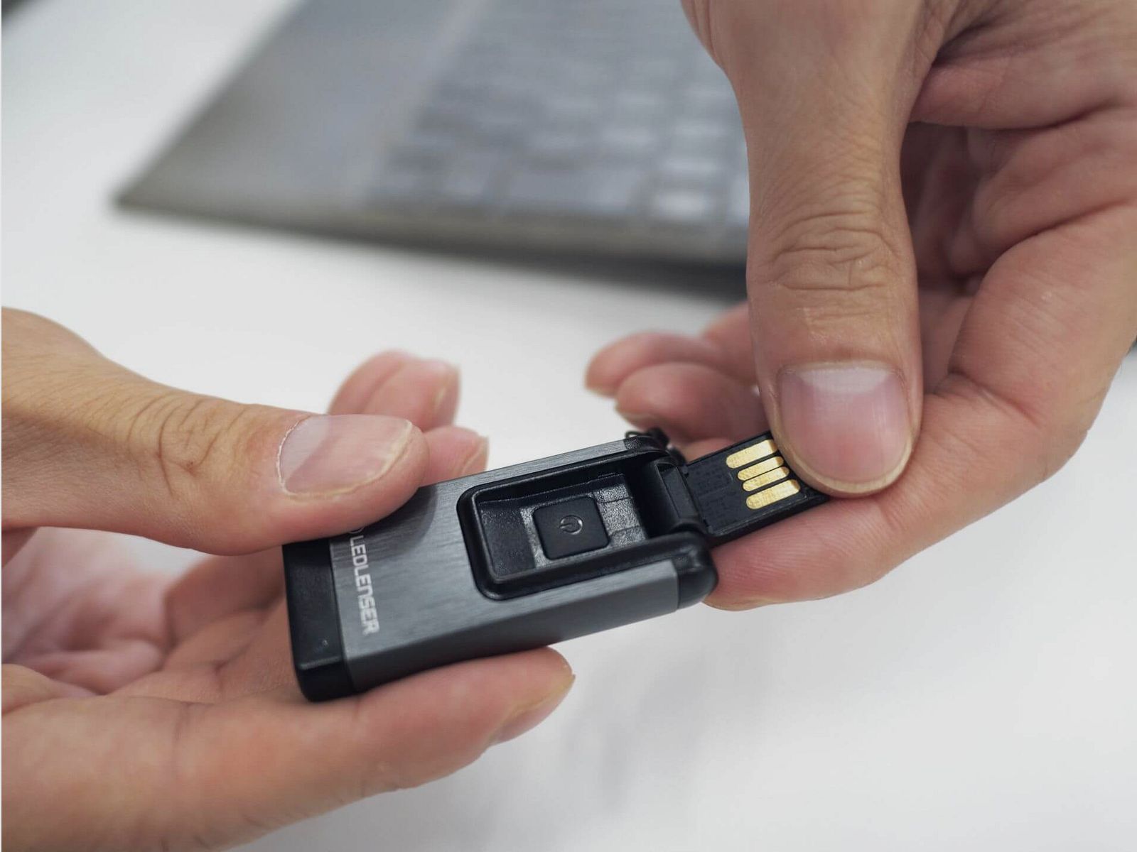 Ledlenser Kopflampe H7R Core + K4R Set