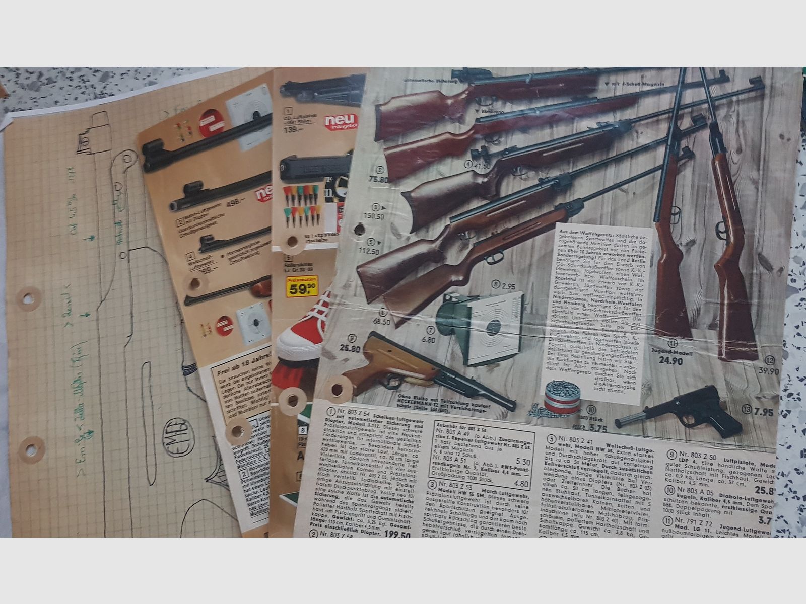 Obejrzeć ;-) Różne zebrane materiały z gazet itp. bardzo dużo o modelach Haenel z rzadkimi dokumentami