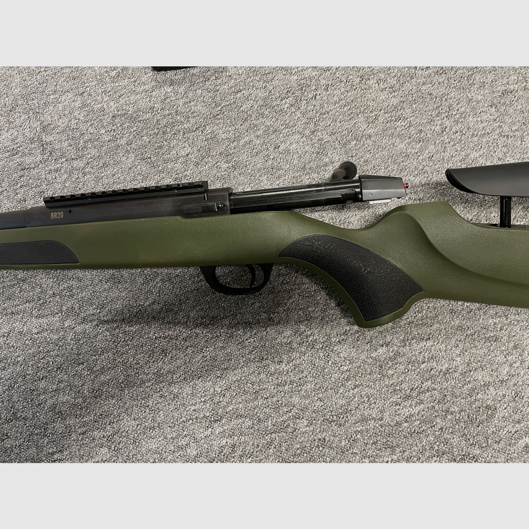 Brenner BR20 .308 Win. Polimer zielony + Tłumik SD 21