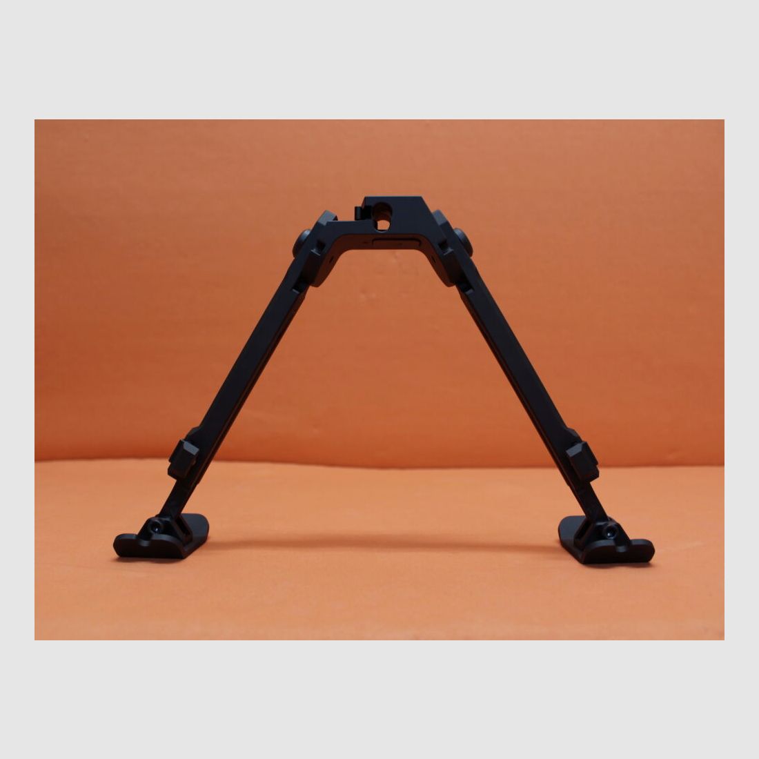 Fortmeier Fortmeier Zweibein H210 3-P 12:00 Höhe ca. 210 - 260mm Alu schwarz mit Rastenverstellung und Kufen