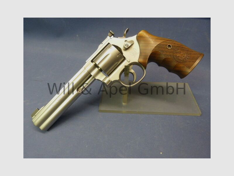 SMITH & WESSON Revolver Modell 686-6 Target Champion