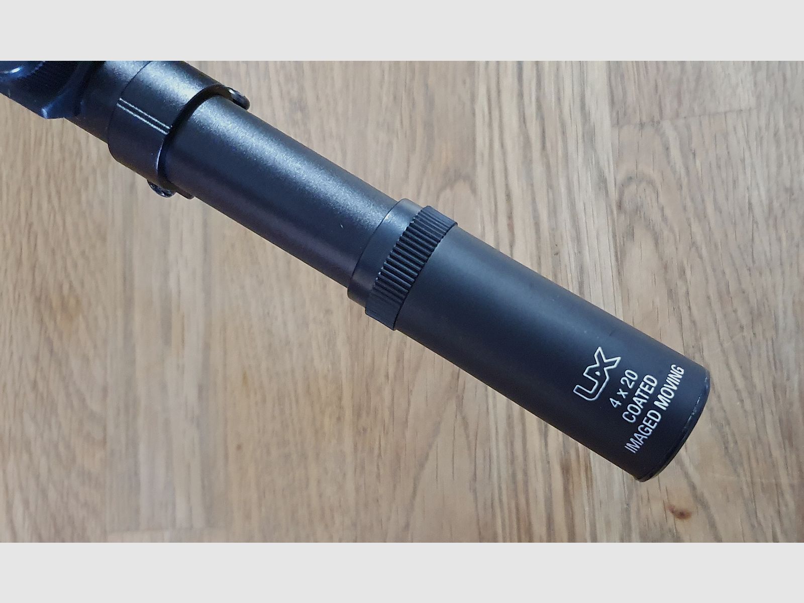 Telescopio Umarex 4x20 con reticolo Duplex 8