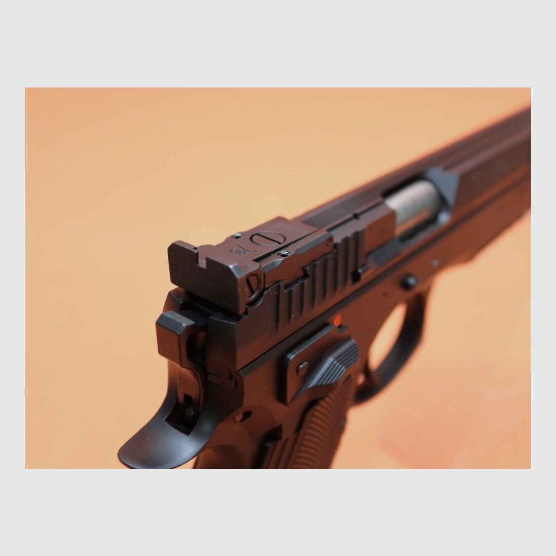 CZUB Frankonia Ha.Pistola 9mmLuger Frankonia CZ75 Taipan Black Pro Tuning 6"/152mm Canne/Visiera sportiva (9mmPara)