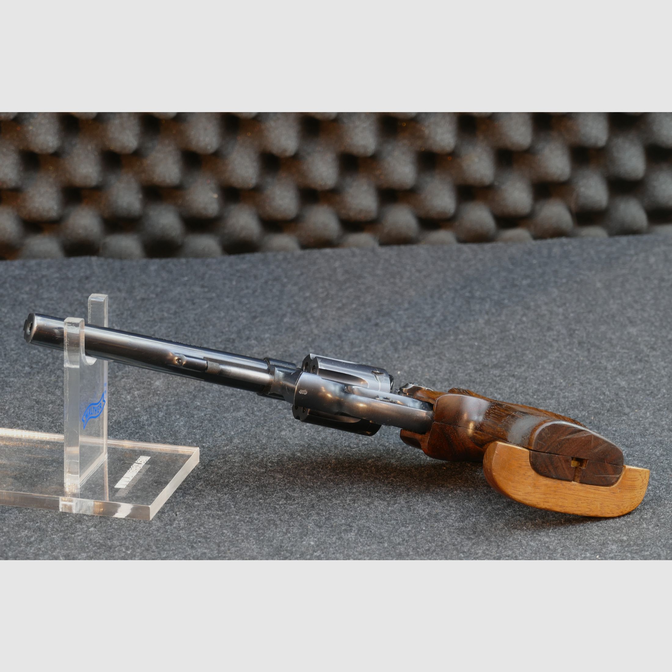 Smith & Wesson Model 17-5 — 6" (152 mm) • .22 LR