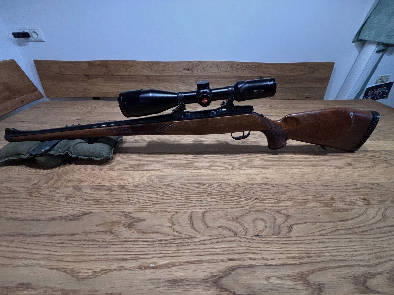 Sauer 90 Stutzen mit Leica Fortis 6 Zielfernrohr