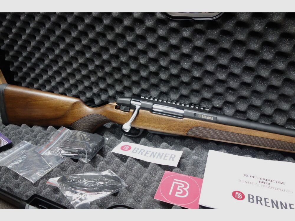 Brenner repeating rifle optionally with rear sight and front sight or without BR20