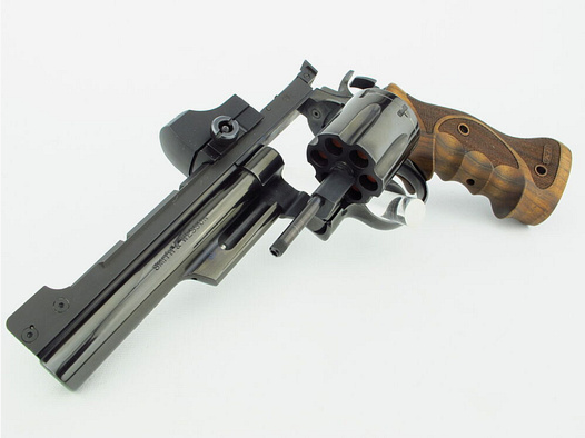 Smith & Wesson	 Modell 57