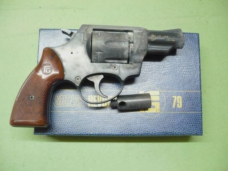 1 Gas- / Schreckschussrevolver Röhm RG 79, Kal. 9mm