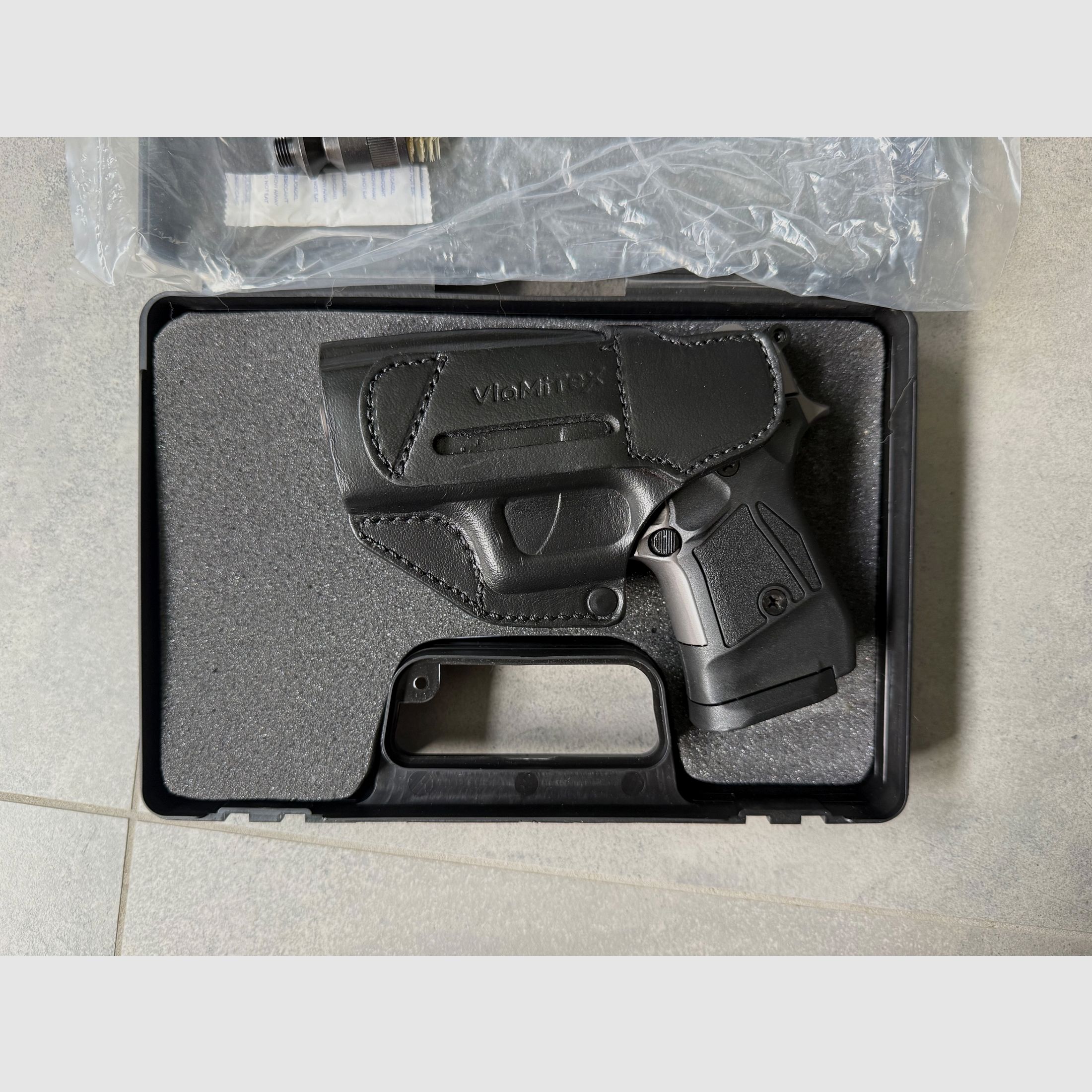 Zoraki 914-P Titan incl leather holster, image 2 of 3