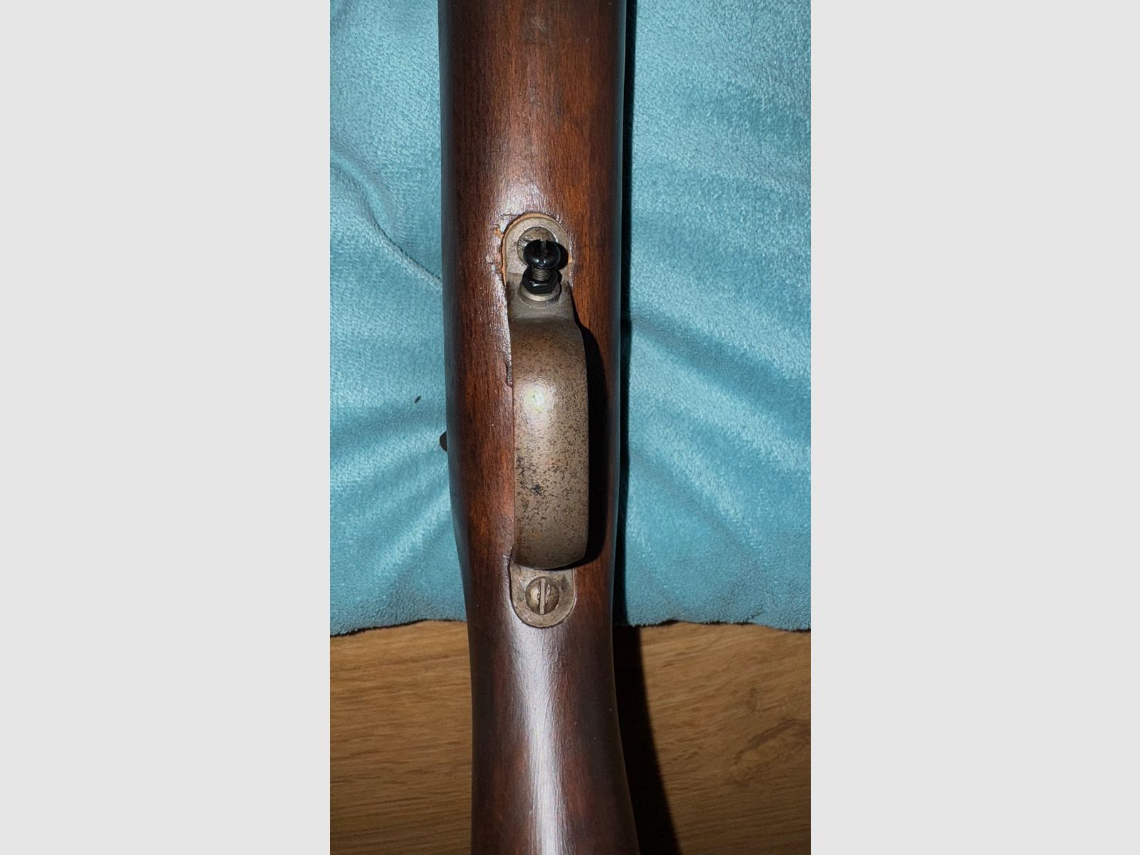 Offering air rifle Haenel Suhl model III-284 with renewed wear parts, such as spring, seals, trigger, etc.