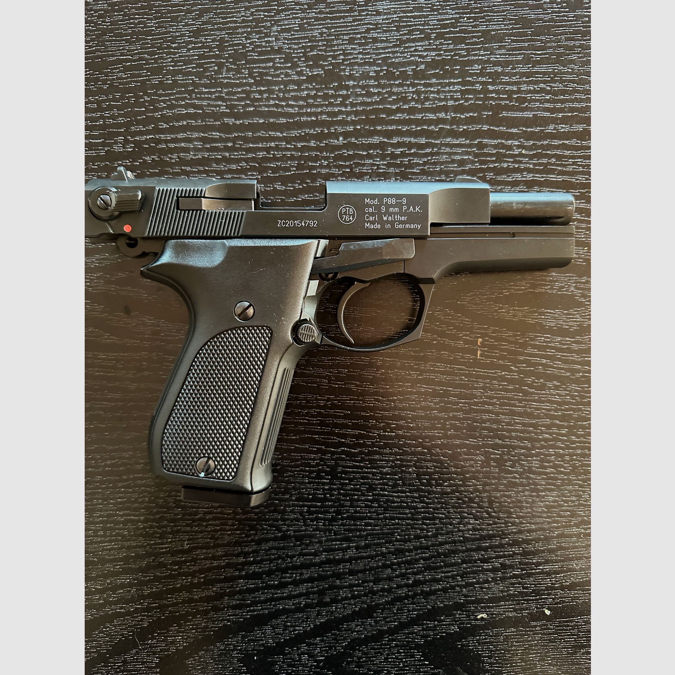 Wahlter P88 Compact  9mm P.A.K in Schwarz 