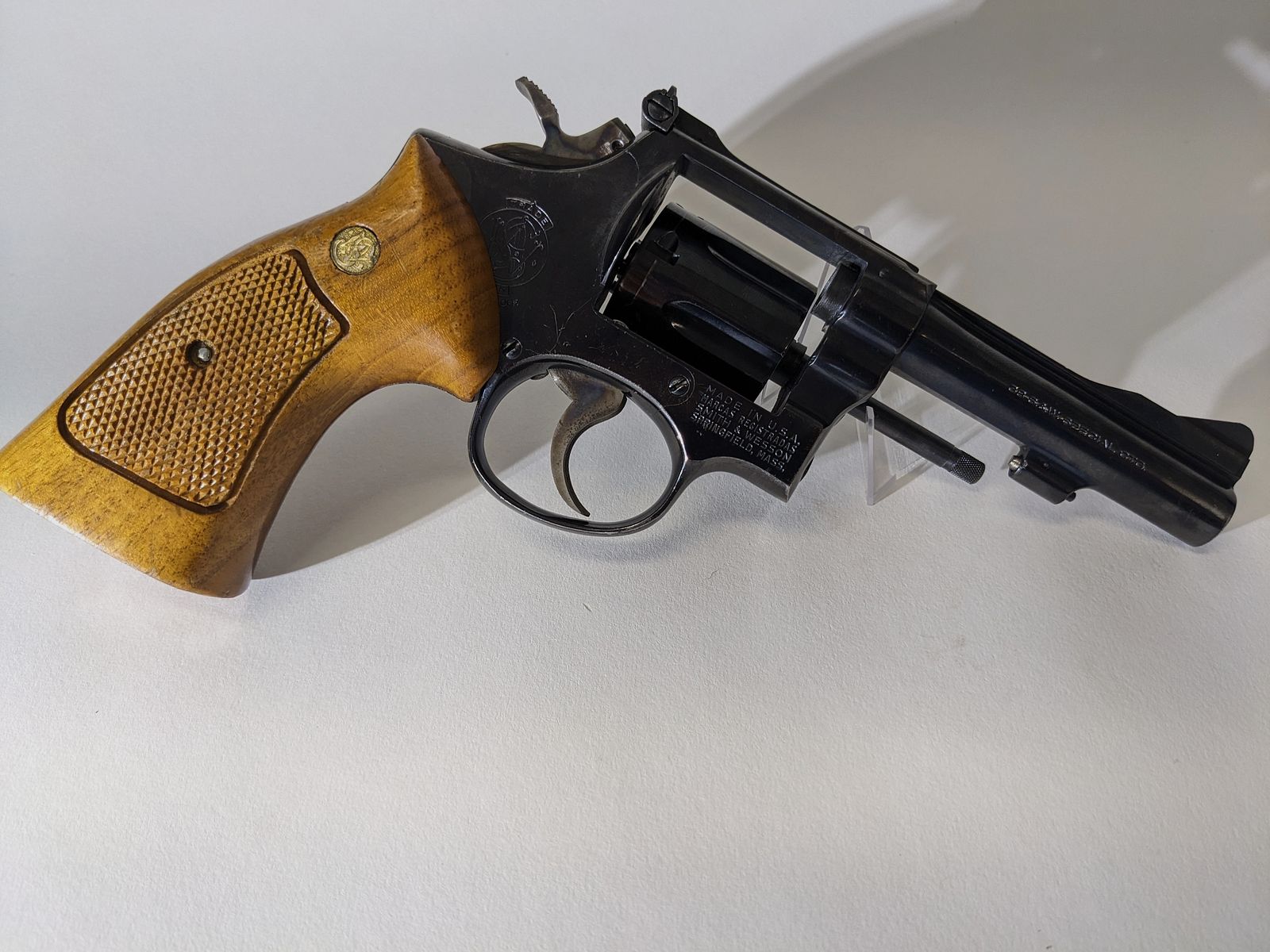 Revolver Smith and Wesson 4" cal. 38