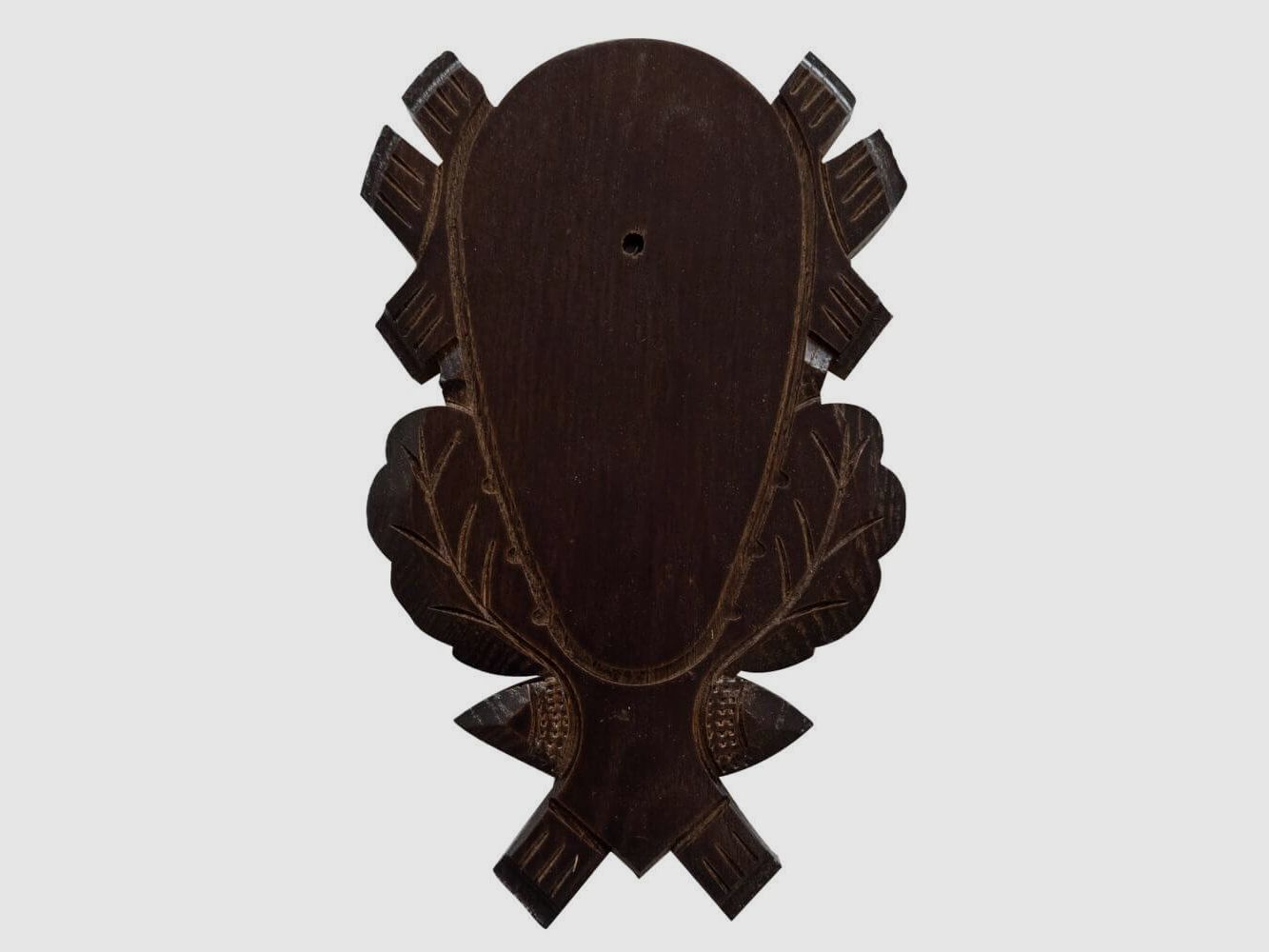 Placa masiva de roble para ciervo macho