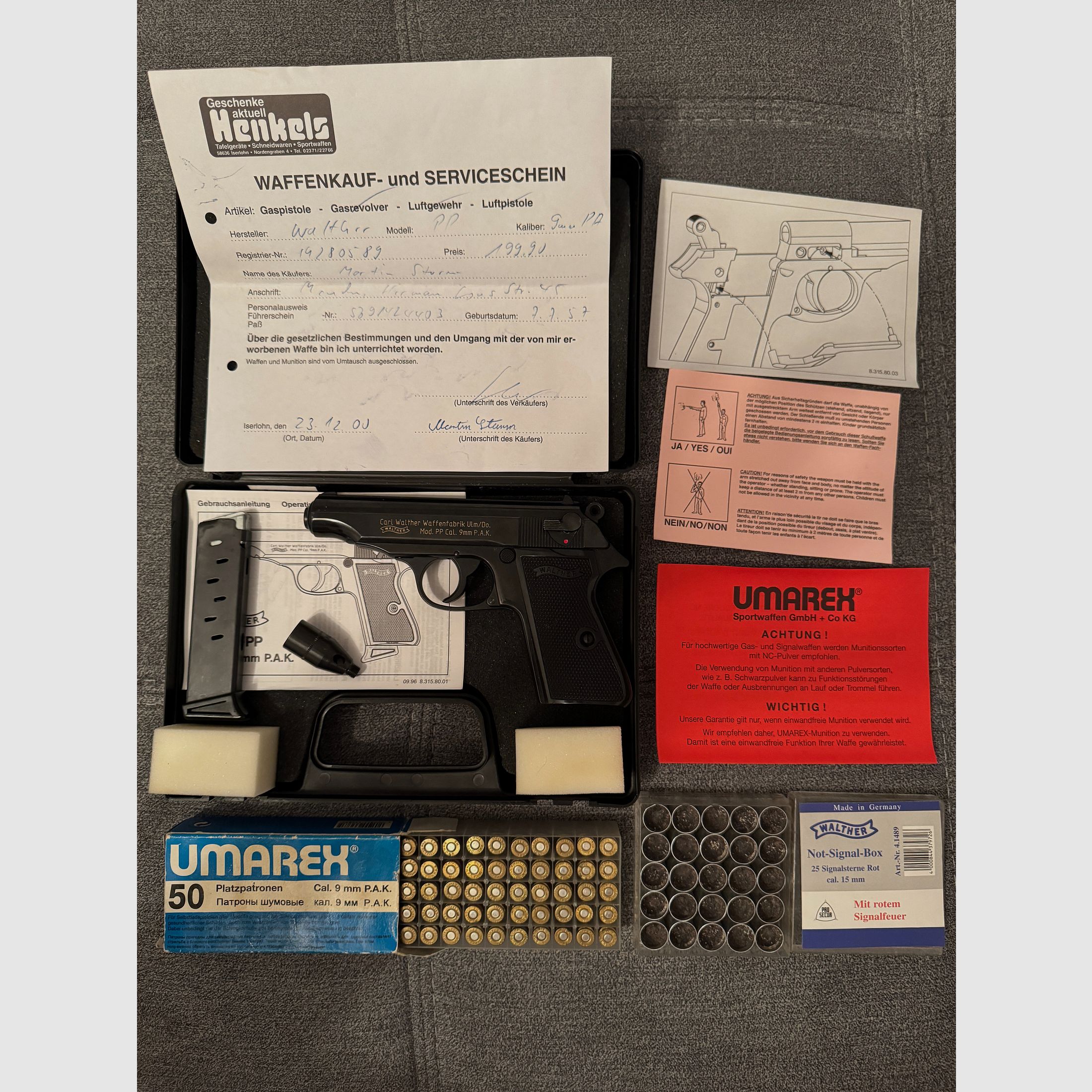 Blank pistol Walther PP (9mm P.A.K.) – Ultimate collector’s complete set with case, certificate, ammunition & pyrotechnic ammunition