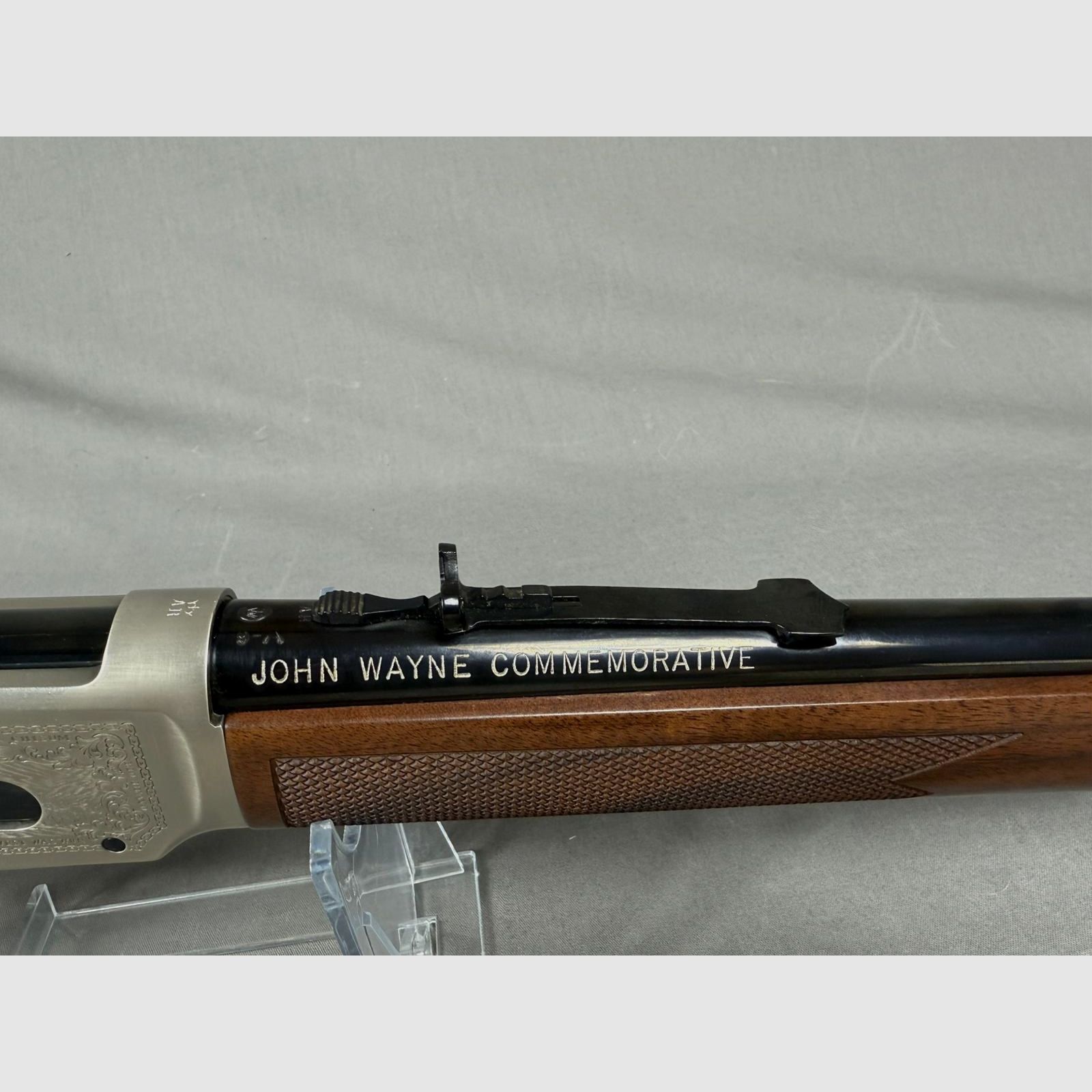 Winchester Mod. 1894  "John Wayne Commemorative"   (.32-40 WCF)