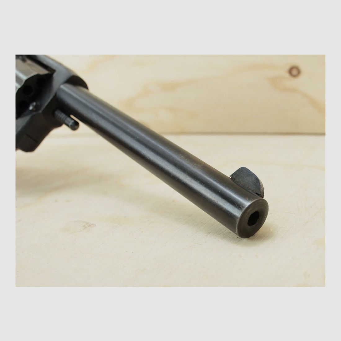 Rewolwer IVER JOHNSON Mod. 55A Target kal .22 LR, zdjęcie 3 z 4
