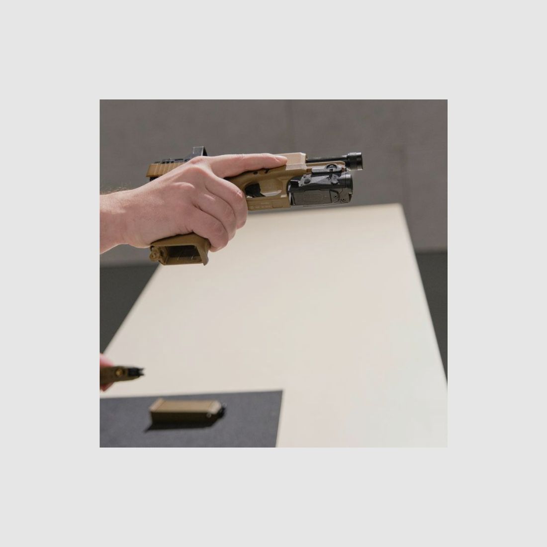 Pistolet CO2 Glock 19X MOS Coy, Cal. 4,5mm; BB, CO2, 2 J., 17 Coups, image 13 sur 20