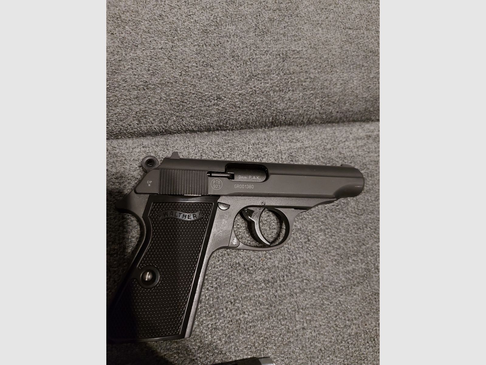 Blank firing gun Walter PP