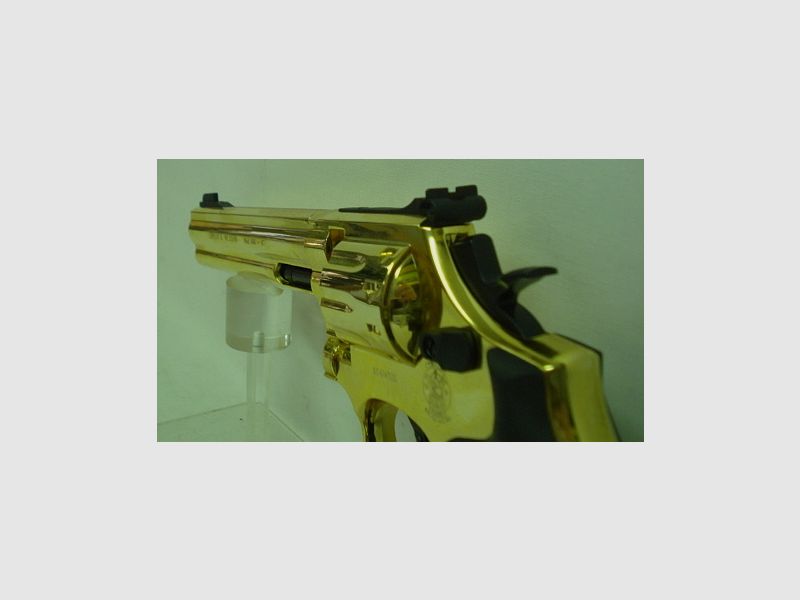686-6'' Revolver Kal.4,50mm - Gold Finish,Diabolo